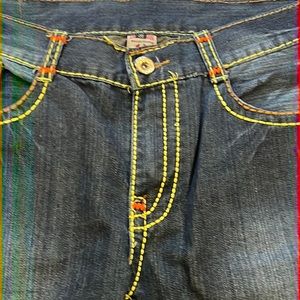 Fierce true religion 36 32 White light blue Jean with yellow piping